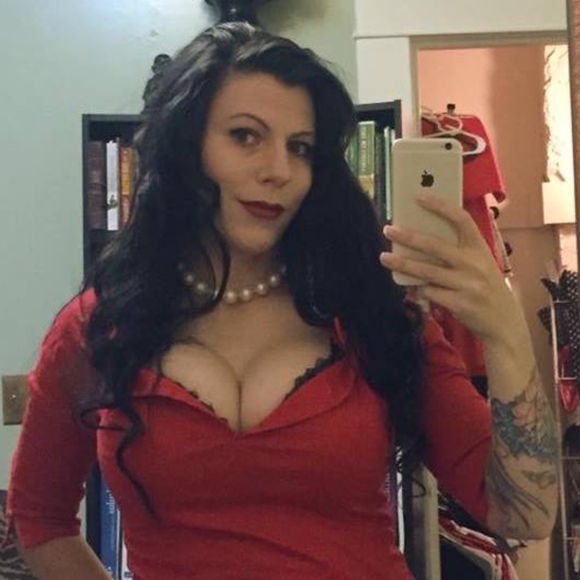 Hi! I'm Sarah! - Picture 2 of 6